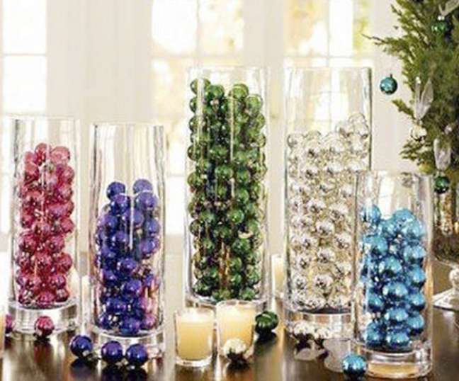 Christmas decoration; decorated Christmas table; Christmas candle; simple christmas decoration Christmas decoration; decorated Christmas table; Christmas candle; simple christmas decoration