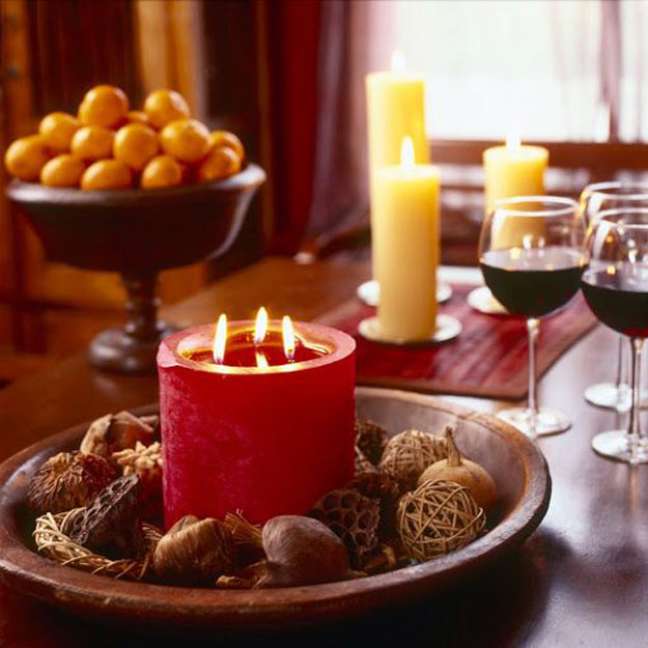 Christmas decoration; decorated Christmas table; Christmas candle; simple christmas decoration Christmas decoration; decorated Christmas table; Christmas candle; simple christmas decoration