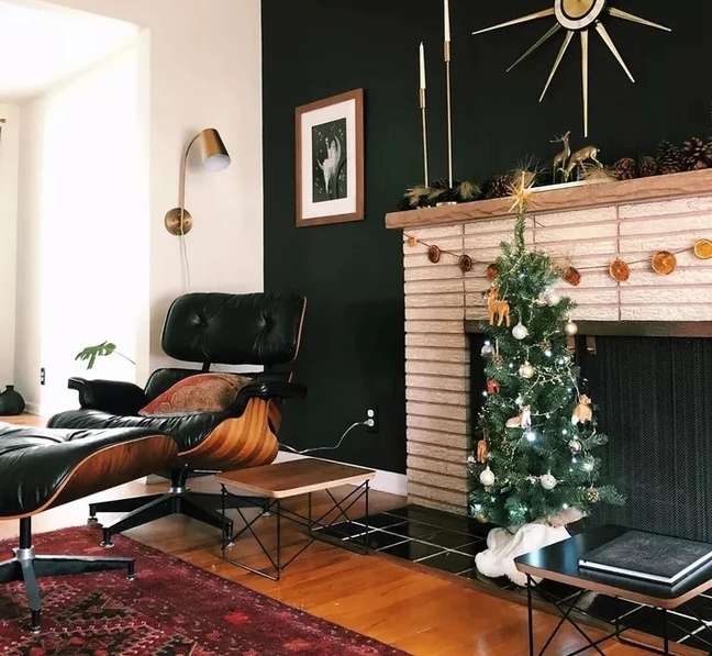 Christmas tree; small Christmas tree; Christmas tree; small Christmas tree;