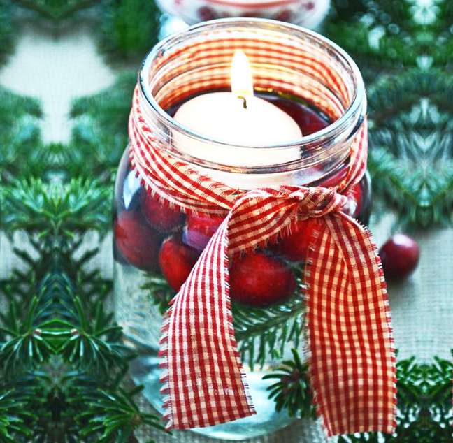 Christmas decoration; decorated Christmas table; Christmas candle; simple christmas decoration Christmas decoration; decorated Christmas table; Christmas candle; simple christmas decoration