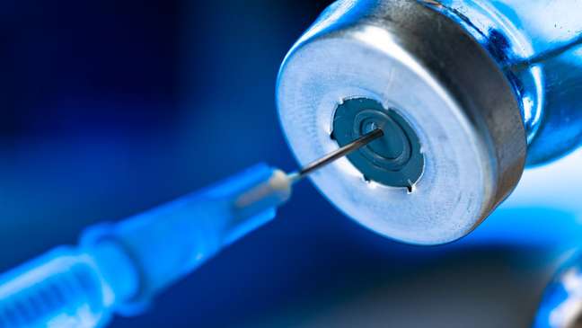Covid-19: study reveals risks of vaccine hesitancy and a “nocebo” effect.