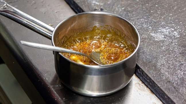 See how to make caramelized sugar without burning – Photo: Shutterstock