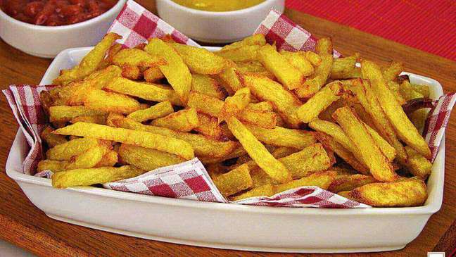 Batata frita de pressão – Foto: Guia da Cozinha Batata frita de pressão – Foto: Guia da Cozinha