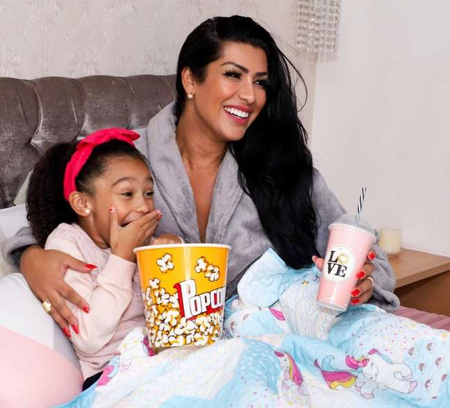 The Strawberry Shortcake team justifies their daughter’s video against Deolane