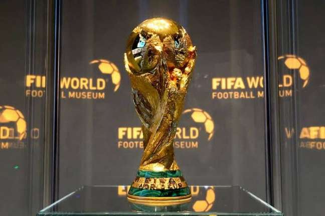 Zicou? FIFA 23 prevê que Argentina vence o Brasil e será Campeã da Copa do  Mundo 