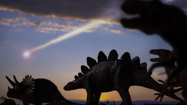 O evento de extinção em massa mais recente ocorreu há 65 milhões de anos, quando grande parte os dinossauros acabou extinta