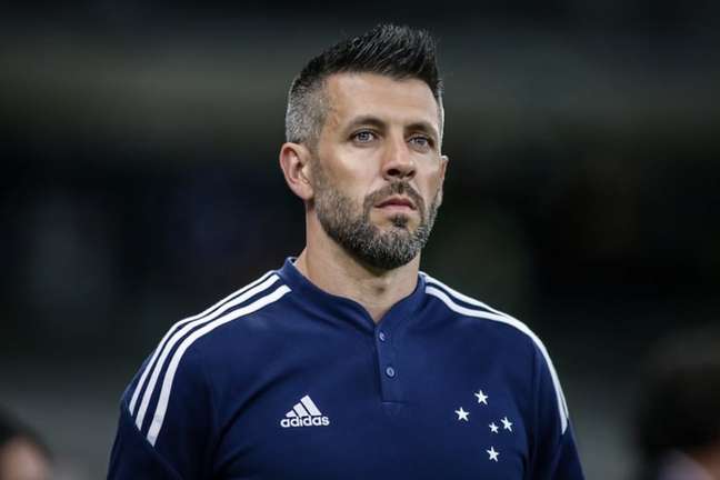 Ronaldo unveils Paulo Pezzolano selection polls