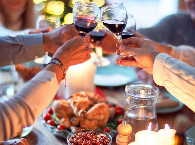 5 zodiac signs to avoid during the holidays