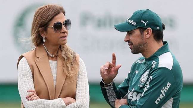Por que o Palmeiras está parado no mercado de transferências?