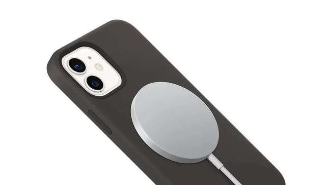 Apple's wireless charging has brought some convenience thanks to magnetism (Image: Disclosure / Apple) Apple's wireless charging has brought some convenience thanks to magnetism (Image: Disclosure / Apple)