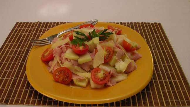 Melon Salad – Photo: Guia da Cozinha Melon Salad – Photo: Guia da Cozinha