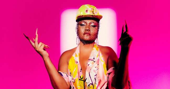Gaby Amarantos releases unreleased album “TecnoShow”