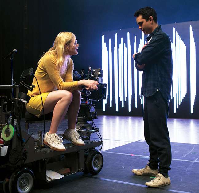 Elle Fanning is dating ‘The Handmaid’s Tale’ actor.