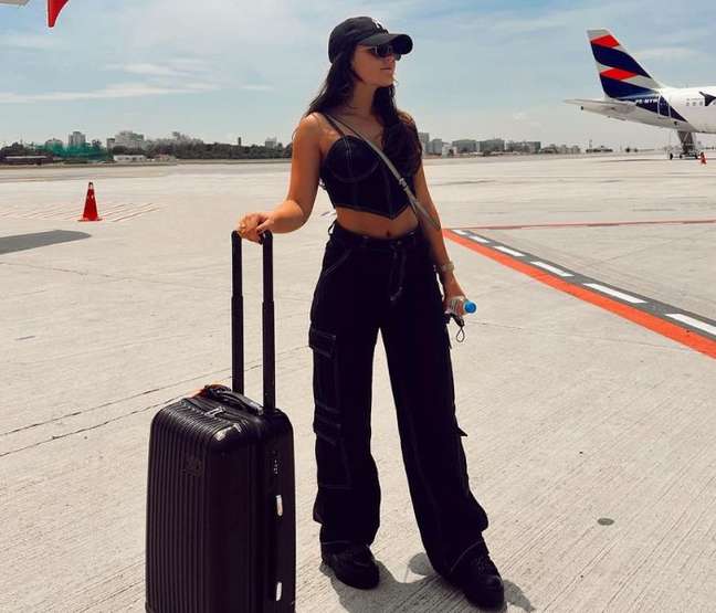 The combination of trousers and corset is perfect – The combination of trousers and corset is perfect –