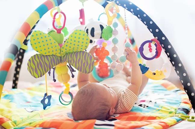 Toys that help your child develop