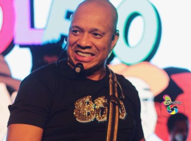 ‘Molejo’ singer celebrates in-flight cancer cure