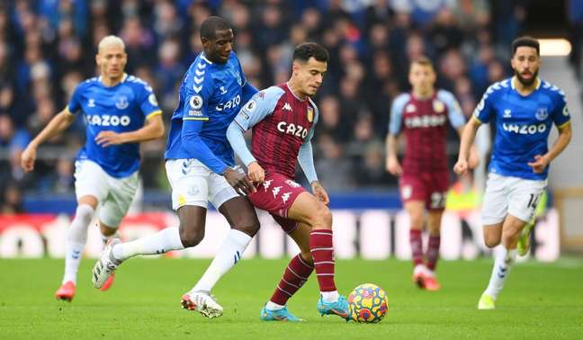 Alvo do Corinthians, Coutinho não participa diretamente de gols há 6 meses