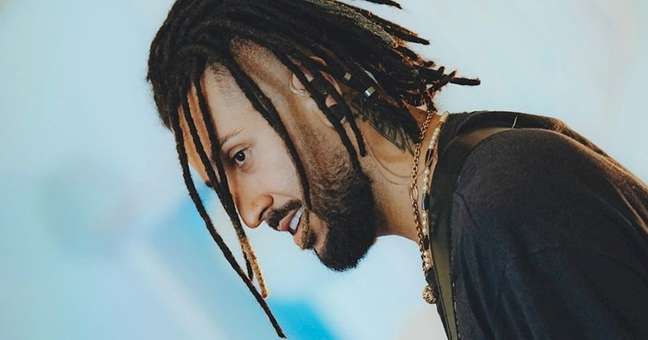 Julies Releases Heartbreaking Reggae Pop ‘Much More Than Us’