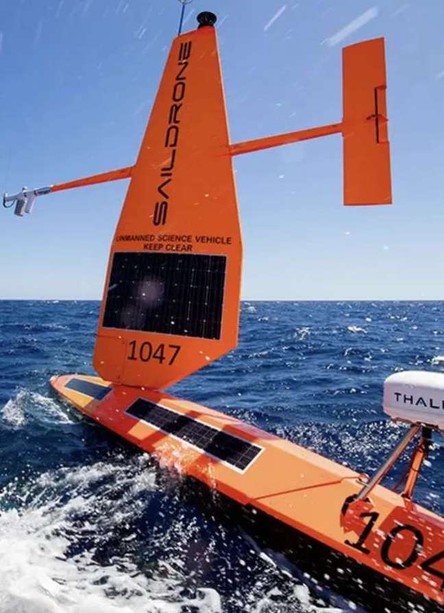 Drone powered by solar and wind energy (Image: Playback/Saildrone)