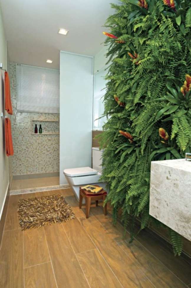 Social bathroom, designed by Adriana Baccari and Ana LΓΊcia de Castro e Silva Social bathroom, designed by Adriana Baccari and Ana LΓΊcia de Castro e Silva
