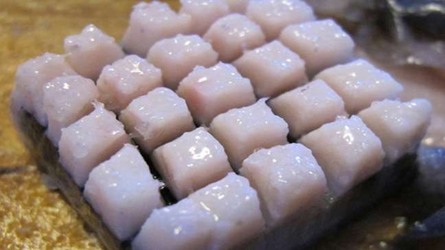 Iguaria natalina feita de gordura de baleia Iguaria natalina feita de gordura de baleia