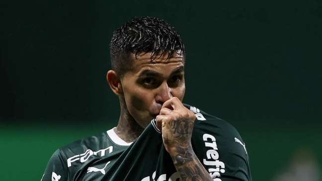 Dudu deve completar mais de dez anos de Palmeiras e irá atrás de recordes