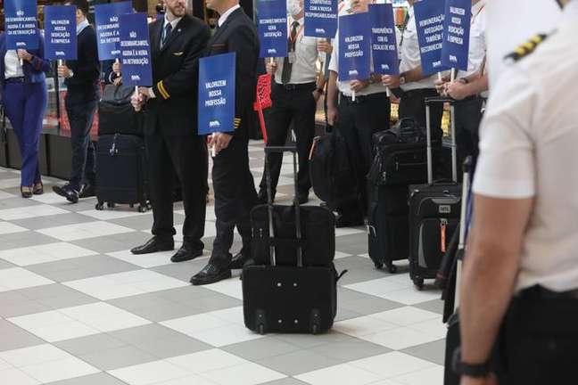 Greve dos comissários e pilotos no aeroporto de Congonhas, em São Paulo