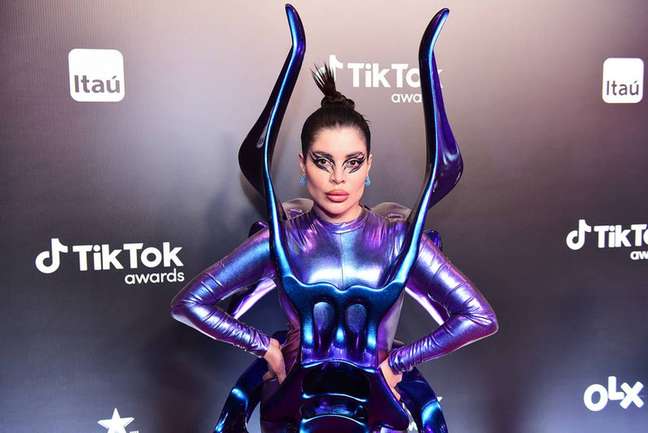 Gkay vents after becoming joke on Globo’s ‘Melhores do Ano’: ‘I must be trash’
