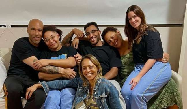Pele’s daughter appreciates hospital affection with her father: ‘Another night with him’