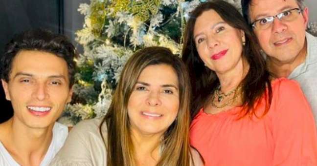 After intervening with her son at Christmas, Mara Maravilha exploded on the web