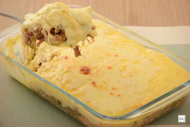Escondidinho of ham with manioc – Photo: Guia da Cozinha Escondidinho of ham with manioc – Photo: Guia da Cozinha