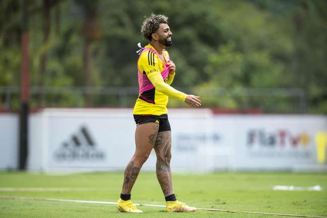 À espera de Vítor Pereira, Flamengo se reapresenta para a temporada 2023 com ausências