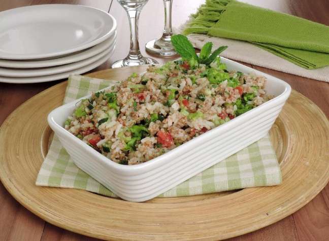 Rice tabbouleh – Photo: Guia da Cozinha Rice tabbouleh – Photo: Guia da Cozinha