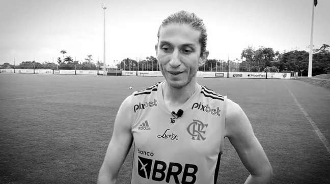 Fanatismo do pai por Pelé tornou Filipe Luís jogador de futebol; Gabigol e David Luiz se solidarizam