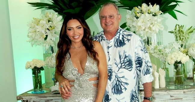 Karinah promotes the end of year party with Maria Rita in Santa Catarina