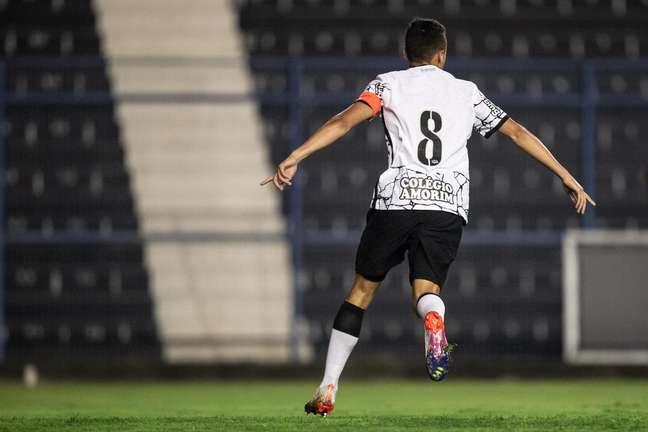 Prestes a disputar sua 3ª Copinha, Matheus Araújo fala sobre sonho de ser o melhor do mundo