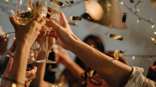 New Year’s Eve: 10 phrases to send via WhatsApp
