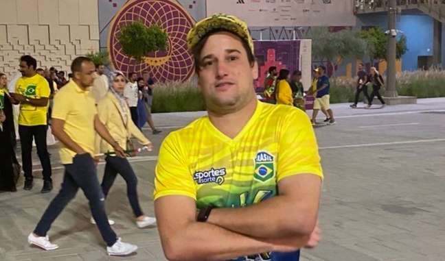 Ex-‘Zorra Total’, Filipe Pontes demonstrates after being arrested on charges of assaulting his mother