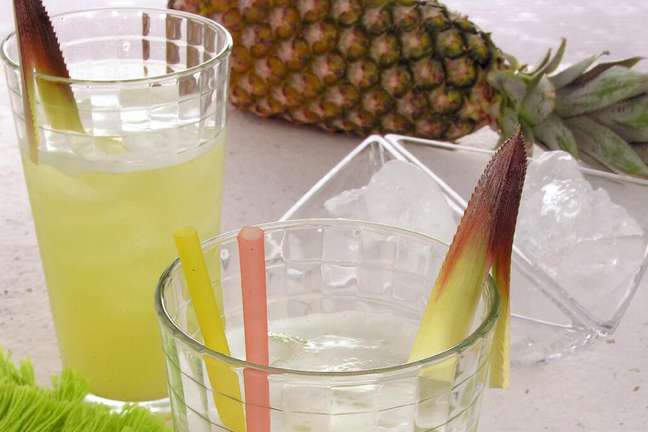 Pineapple peel juice – Photo: Guia da Cozinha