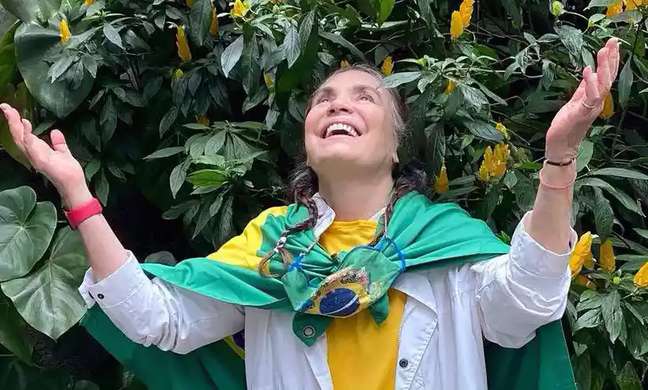 Regina Duarte begins the year by spreading fake news about Lula