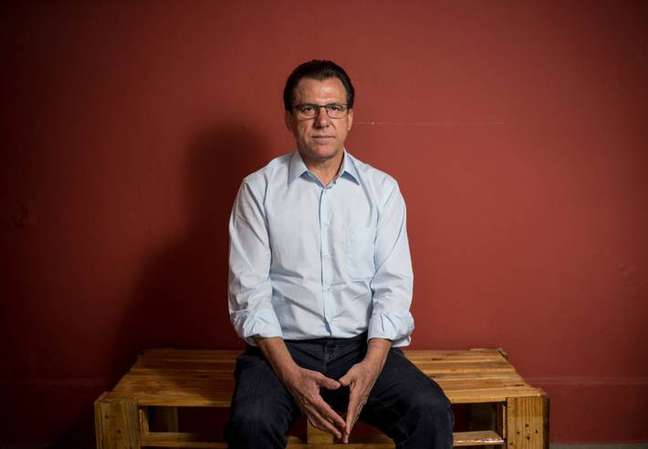Marinho takes over Job with a promise to review the reform and include app workers