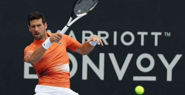 Djokovic tops season opener at ATP Adelaide