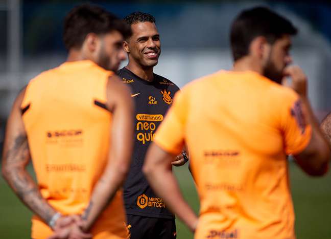 Fernando Lázaro projeta Corinthians em 2023 e garante: 
