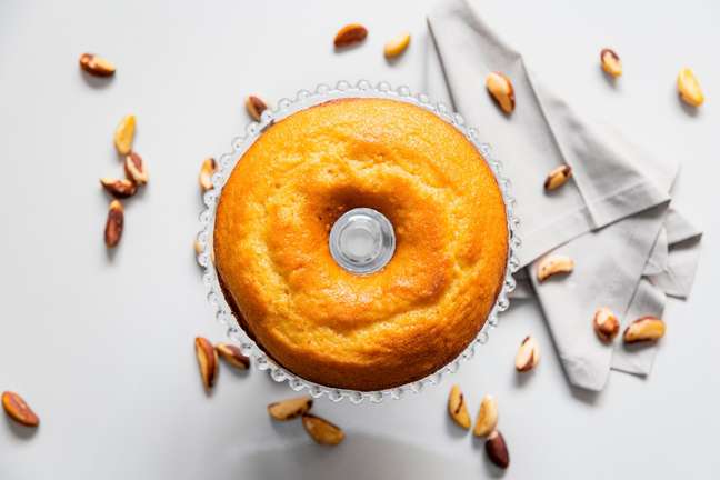 Orange cake with brazil nuts Orange cake with brazil nuts