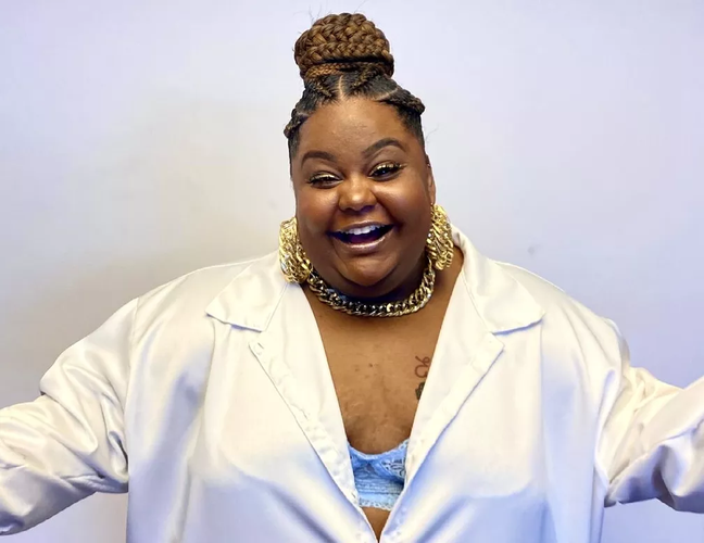 MC Carol posts printouts of bank statements and refutes criticism about her body