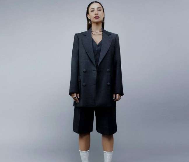 Bianca Andrade innovates in the suit based on tailored shorts – Bianca Andrade innovates in the suit based on tailored shorts –