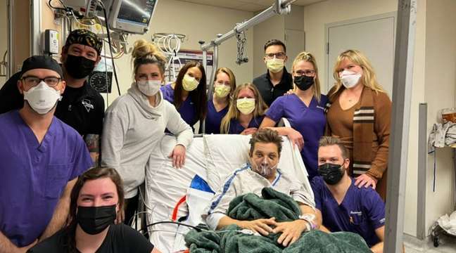 Jeremy Renner thanks medical staff on birthday after snowplow accident