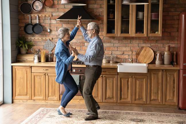 Every moment of the aging process means living a new experience Every moment of the aging process means living a new experience