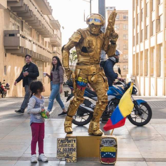 Many Venezuelan migrants find work in the informal sector, according to the IMF report Many Venezuelan migrants find work in the informal sector, according to the IMF report