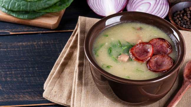 9 perfect dinner broths ready in under an hour
